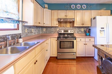 217 Smith Oak Lane-14