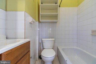 321 5th St unit 1E, Shoemakersville, PA 19555 - photo 5