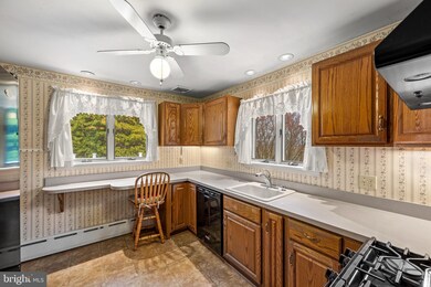 6 Norwood House Rd, Downingtown, PA 19335 - photo 3