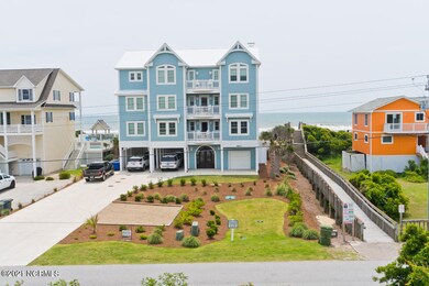 Gorgeous Views from the oceanside deck!