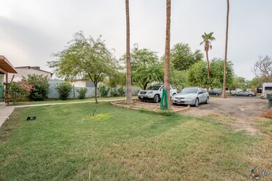 855 El Centro Ave, El Centro, CA 92243 - photo 5