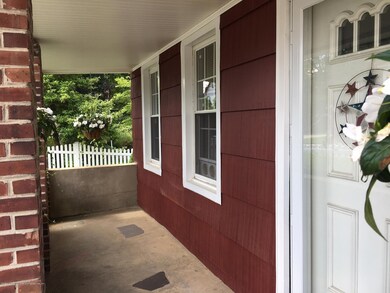 3879 Victory Blvd, Staten Island, NY 10314 - photo 5