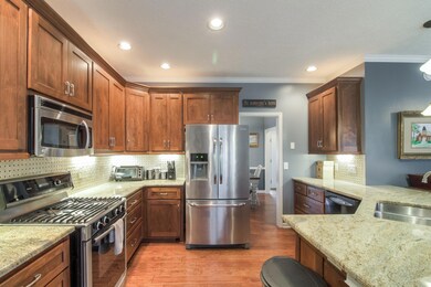 Modern Kitchen featuring Granite Counter tops, Gas Stove and SS Appliances!