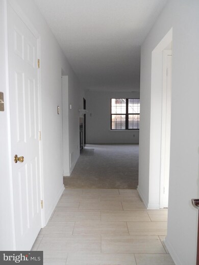 89 Dickinson Rd unit 176, Chesterbrook, PA 19087 - photo 2