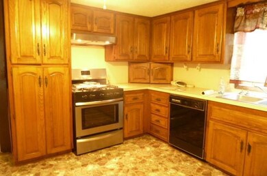 361 Uz Rd N, Forestburg, TX 76239 - photo 2