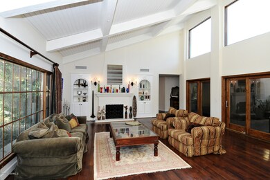 Loma Living II