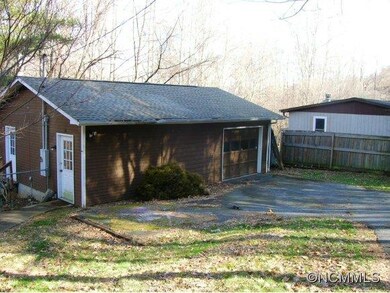 Garage/Storage