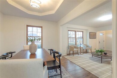 206 S Silver Top Ln, Raymore, MO 64083 - photo 7