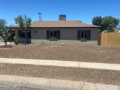 4433 E Montecito St, Tucson, AZ 85711 - photo 2