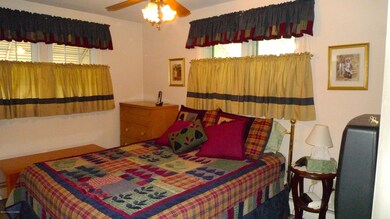 1109 Parkview Ln, Drums, PA 18222 - photo 6