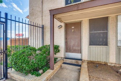 12834 Midway Rd unit 1105, Dallas, TX 75244 - photo 3