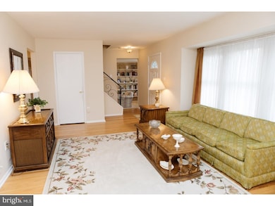 60 Winding Way W, Morrisville, PA 19067 - photo 2