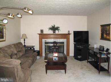 8506 Wood Staff Way, Columbia, MD 21045 - photo 4