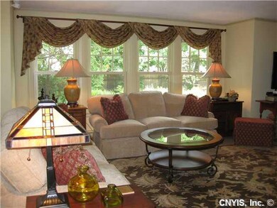 Living Room. Large living room with plenty of room