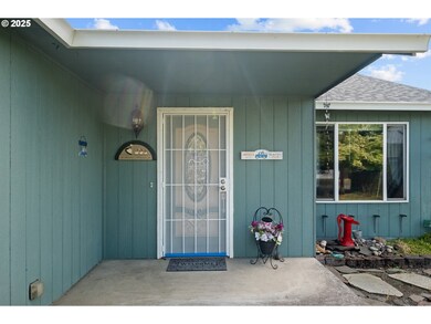 426 S 42nd Place, Springfield, OR 97478 - photo 2