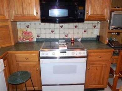 100 E Charlton Rd, Spencer, MA 01562 - photo 4