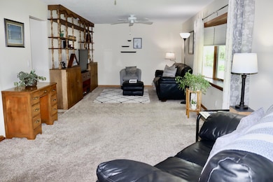 Living room (1)