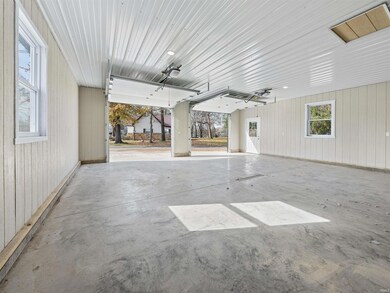 103 E Warren St, Mitchell, IN 47446 - photo 6