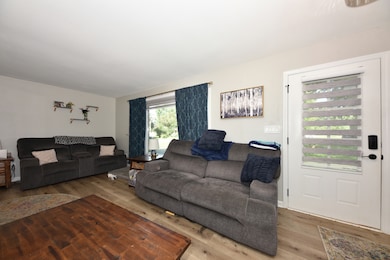 N95W23715 Hermitage Dr, Colgate, WI 53017 - photo 3