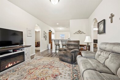 1541 S 30th Ct, Broken Arrow, OK 74014 - photo 5