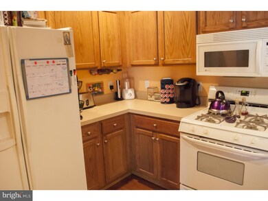 102 Natalie Rd unit 102, Riverside, NJ 08075 - photo 7