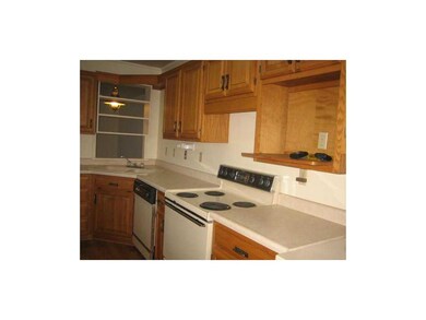 Eat-in Kitchen.