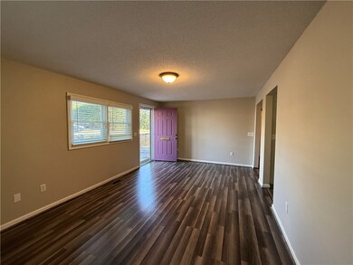 310 S Pine St, Walhalla, SC 29691 - photo 4