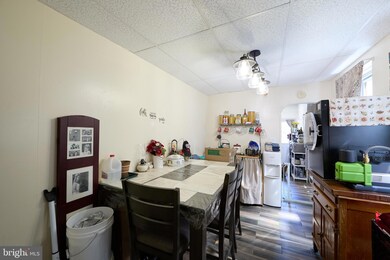 121 S 2nd Ave, Reading, PA 19611 - photo 4