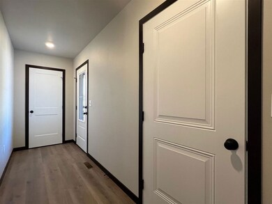 822 Prairie View Dr, West Branch, IA 52358 - photo 2