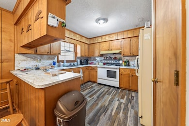 4416 S Ridge Dr, Fuquay-Varina, NC 27526 - photo 7