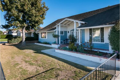 4428 Hope St-MLS_Size-002-37-Front Yard-