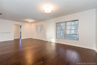 580 Oakwood Ln, Weston, FL 33326 - photo 7