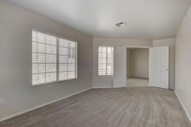 1307 E Thunderhill Pl-14