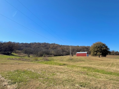 2170 Harris Rd, Lewisburg, TN 37091 - photo 2