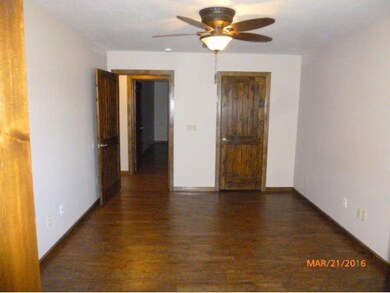 19847 E 1060 Rd, Elk City, OK 73644 - photo 5