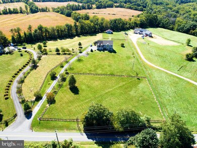 36301 Snickersville Turnpike, Purcellville, VA 20132 - photo 2