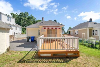 33 Goodwin St, Indian Orchard, MA 01151 - photo 2