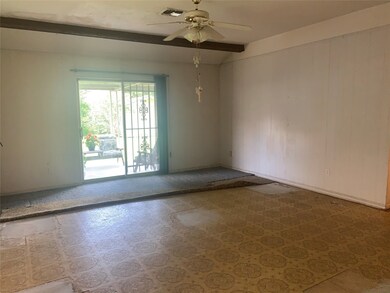 7754 Hereford St, Houston, TX 77087 - photo 2