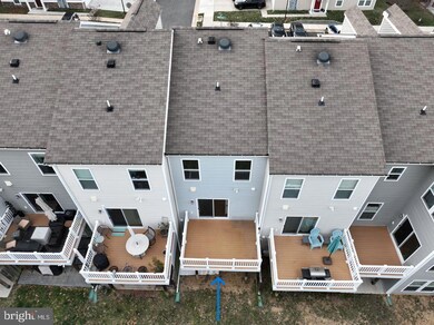 17045 Gibson Mill Rd, Dumfries, VA 22026 - photo 4