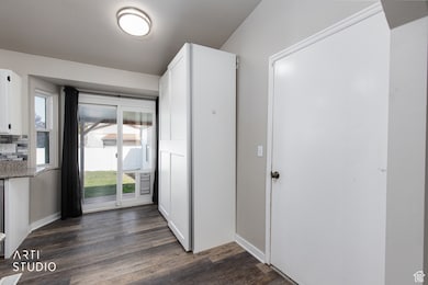 916 W 2025 S, Woods Cross, UT 84087 - photo 7