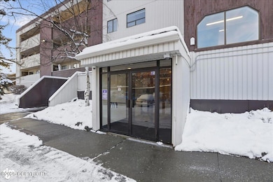 5300 E 4th Ave unit 301, Anchorage, AK 99508 - photo 4