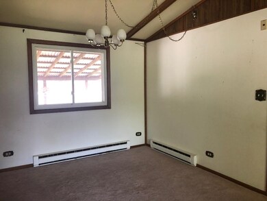 921 Jefferson St, Covington, IN 47932 - photo 4