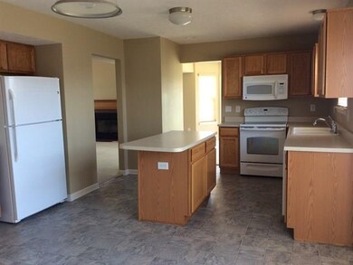 12344 Quarry Face Ct, Fishers, IN 46037 - photo 5