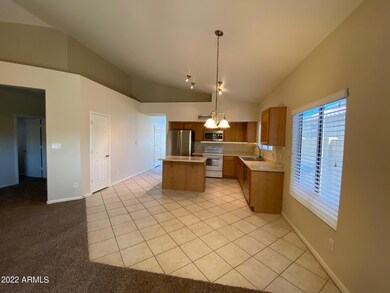979 E Brentrup Dr, Tempe, AZ 85283 - photo 2