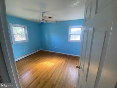 10281 Stansfield Rd, Laurel, MD 20723 - photo 4