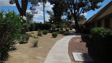 Landscaped area at front on home.