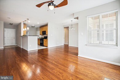 25320 Lake Mist Square unit 103, Chantilly, VA 20152 - photo 2