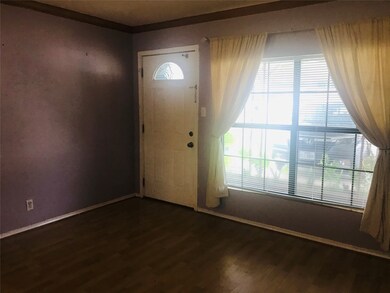 9818 Carmalee St, Houston, TX 77075 - photo 6