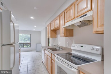 423 Christopher Ave unit 16, Gaithersburg, MD 20879 - photo 7