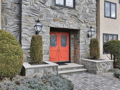 30 Spruce Ln, Colts Neck, NJ 07722 - photo 2